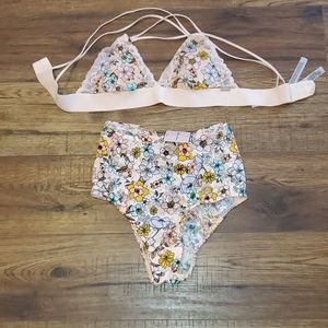 VS PINK Blush Love Collab Bra And Panty Set